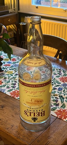 Bells old scotch - whisky, large